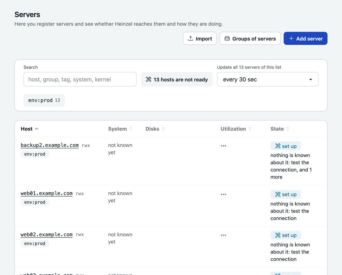 The server list: search, the filter 13 servers are not ready, the refresh pace, and a table with host, system, disks, load and state per server